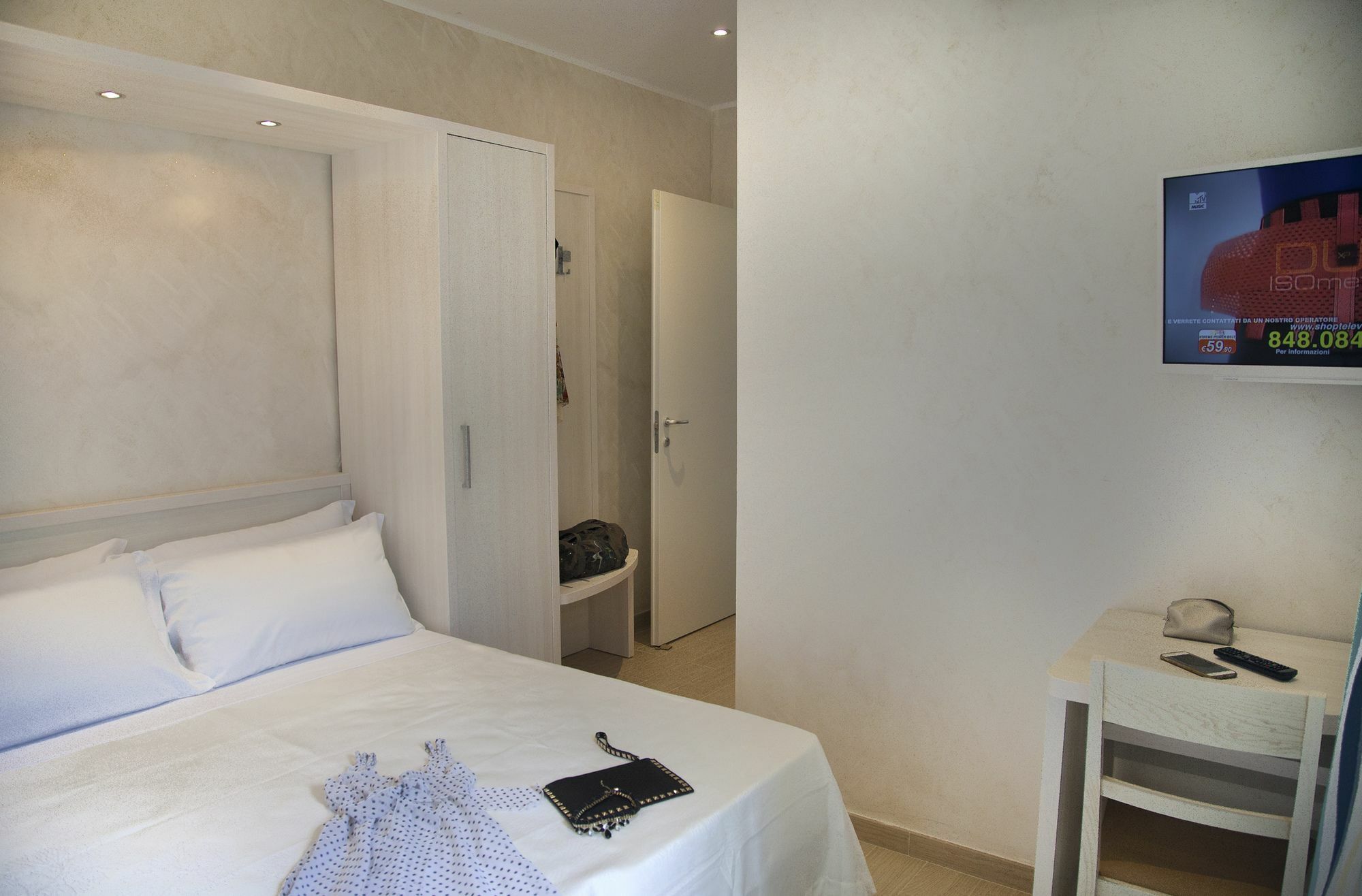 Marina Beach Suite Hotel Rimini Exteriör bild